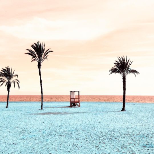 mannette-beach-8589436_1280